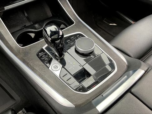 Used 2022 BMW X5 xDrive40i w/ Climate Comfort Package image 37