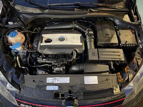 Used 2012 Volkswagen Golf 2-Door image 10