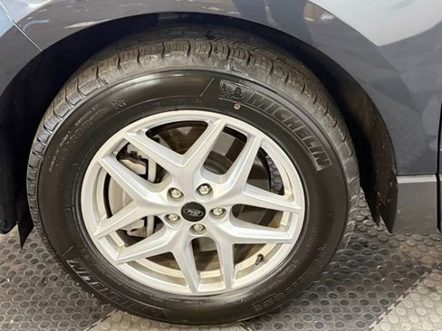 Used 2023 Ford Edge SEL image 15