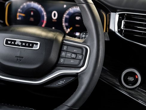 Used 2022 Jeep Wagoneer Series III w/ Premium Group I image 24