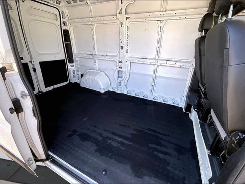 Used 2025 RAM ProMaster 2500 w/ Convenience Group FWD image 22