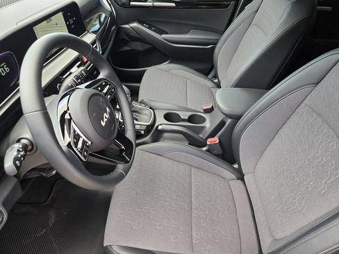 New 2026 Kia Seltos S FWD image 10