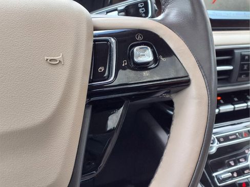 Used 2021 Lincoln Corsair Reserve FWD image 22