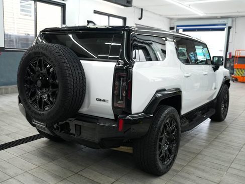 Used 2024 GMC Hummer EV 2X AWD/4WD image 8