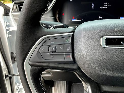 New 2026 Jeep Grand Cherokee Laredo AWD/4WD image 27