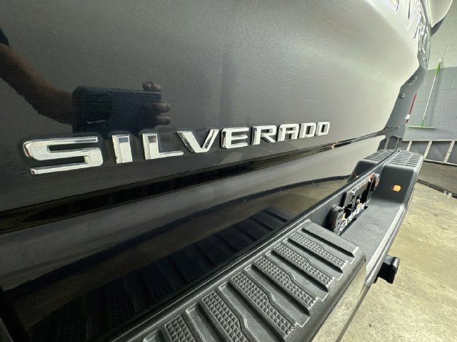 Used 2022 Chevrolet Silverado 1500 RST w/ Convenience Package II AWD/4WD image 39