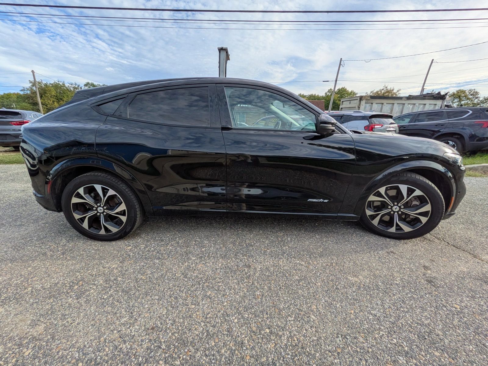 Used 2022 Ford Mustang Mach-E Premium RWD image 6