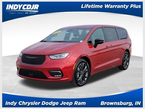 New 2026 Chrysler Pacifica Select FWD image 1
