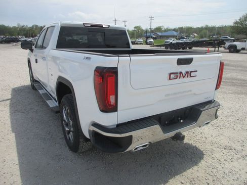 New 2026 GMC Sierra 1500 SLT w/ SLT Premium Plus Package image 9