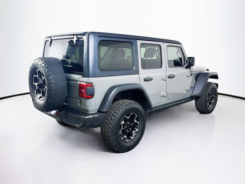 Used 2022 Jeep Wrangler Unlimited Rubicon 4xe AWD/4WD image 9