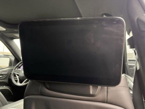 Used 2024 Cadillac Escalade V w/ LPO, ONYX Package image 33