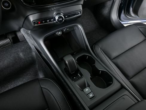 New 2026 Volvo XC40 B5 Core w/ Climate Package image 16