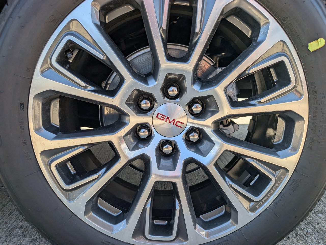 New 2027 GMC Yukon Denali w/ Advanced Technology Package RWD image 7