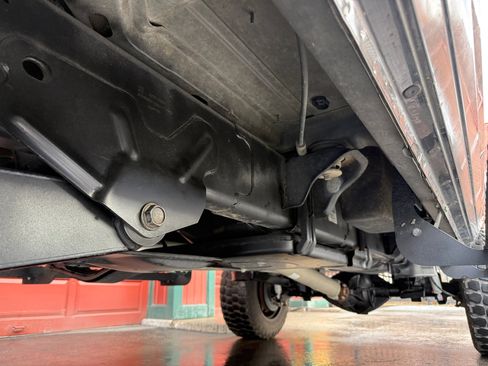 Used 2018 RAM 2500 Tradesman w/ Chrome Appearance Group image 12