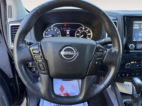 Used 2022 Nissan Frontier SV image 15