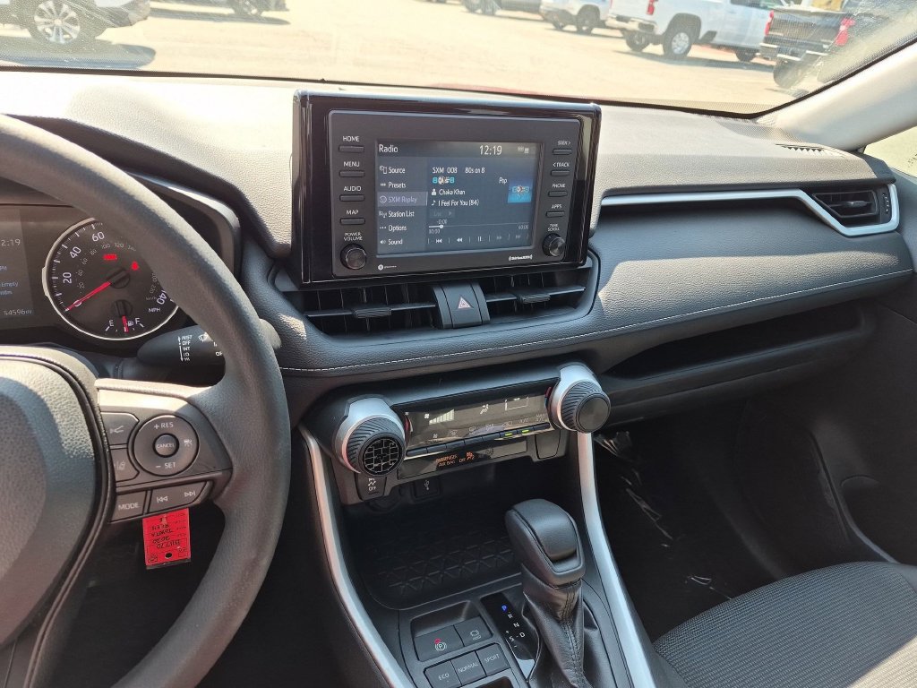 Used 2020 Toyota RAV4 LE FWD image 21