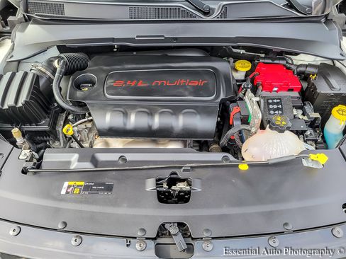 Used 2021 Jeep Compass Latitude FWD image 32