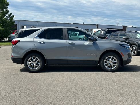 Used 2023 Chevrolet Equinox LT AWD/4WD image 8