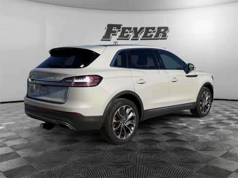 Used 2021 Lincoln Nautilus Reserve w/ Equipment Group 201A image 5