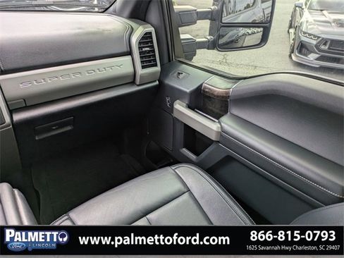 Used 2022 Ford F250 Lariat image 16