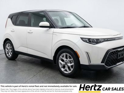 Used 2025 Kia Soul LX w/ LX Technology Package