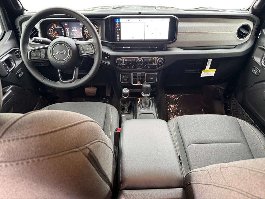 New 2025 Jeep Gladiator Sport AWD/4WD image 10
