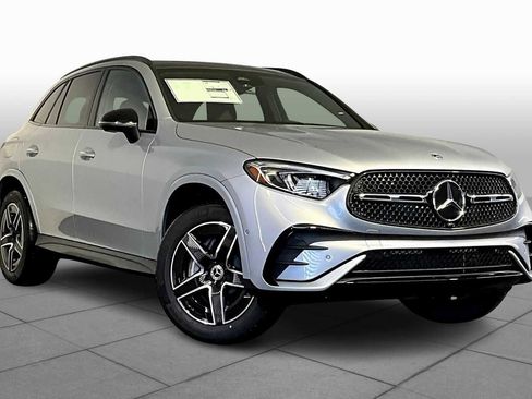 Used 2025 Mercedes-Benz GLC 300 4MATIC image 19