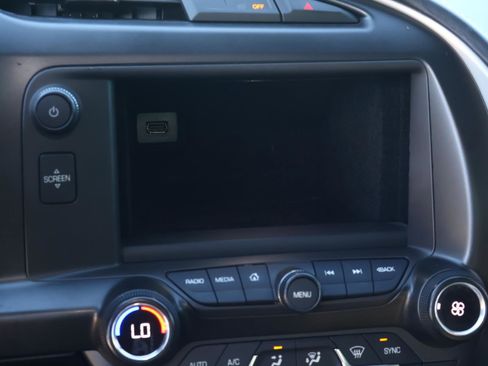 Used 2016 Chevrolet Corvette Z06 w/ 3LZ Preferred Equipment Group image 19