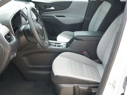 Used 2024 Chevrolet Equinox LS w/ Driver Confidence II Package AWD/4WD image 9