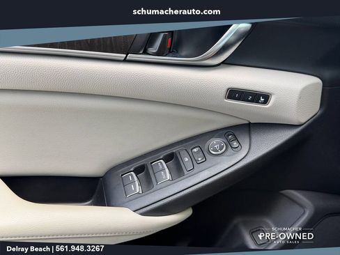Used 2018 Honda Accord Touring image 29