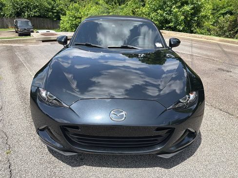 Used 2021 MAZDA MX-5 Miata Grand Touring RWD image 2