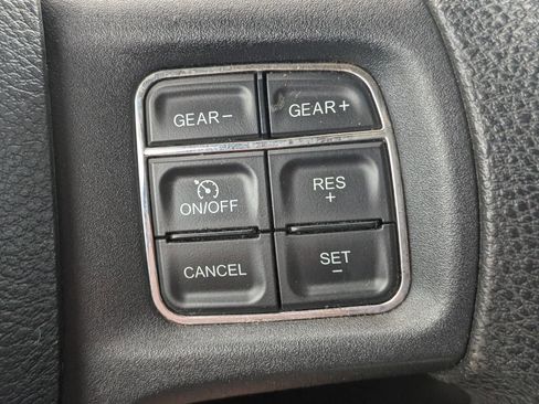 Used 2014 RAM 1500 Express AWD/4WD image 12