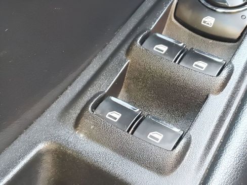 Used 2024 Ford Edge SEL image 33