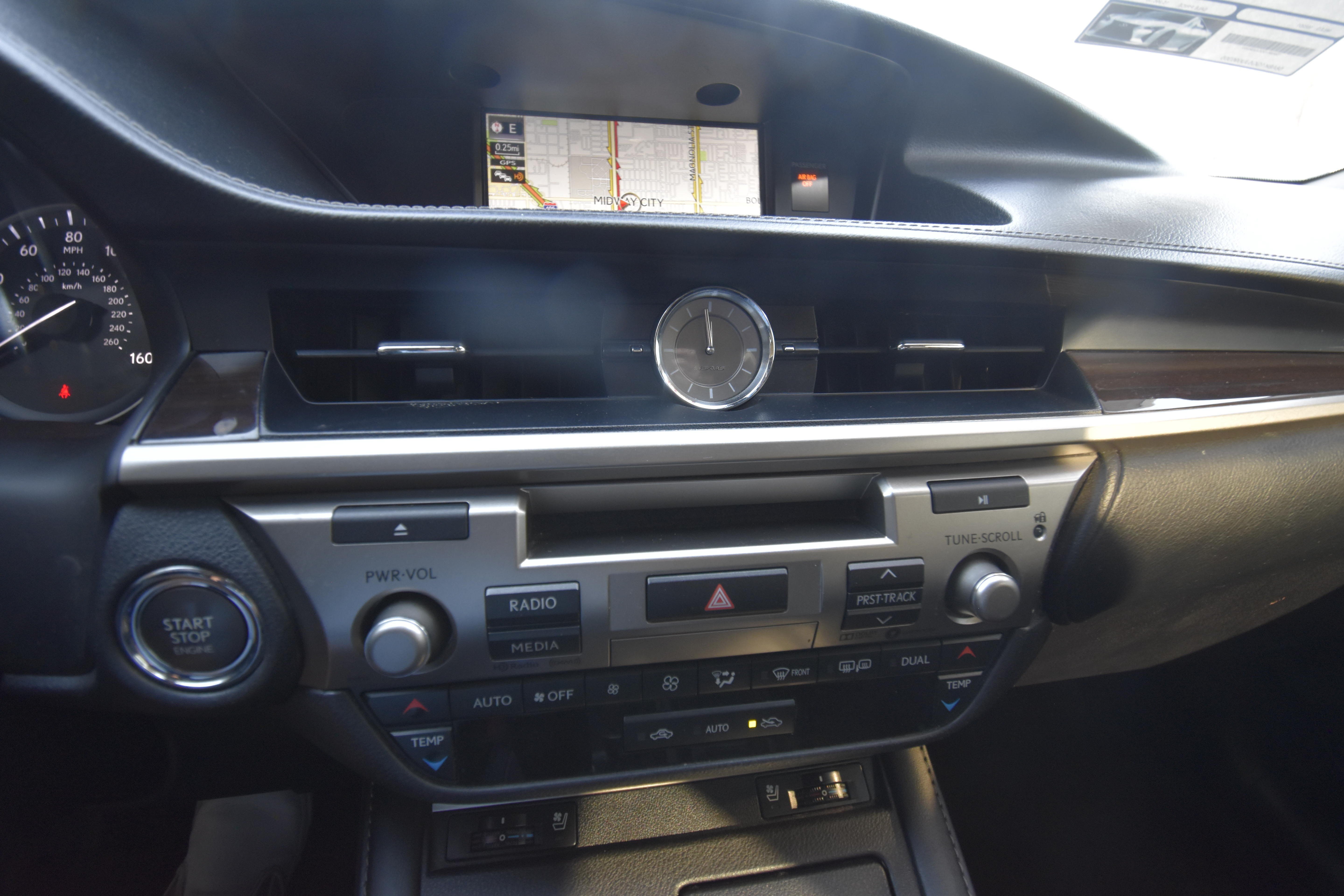 Used 2018 Lexus ES 350 w/ Navigation System Package FWD image 16