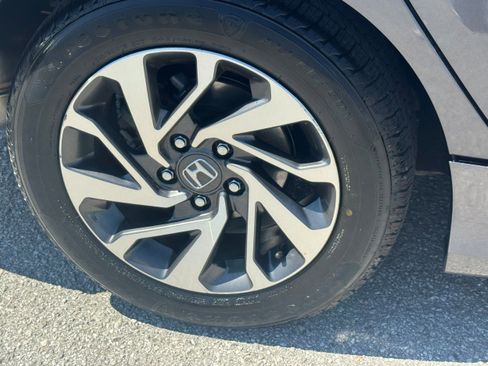 Used 2016 Honda Civic EX image 5