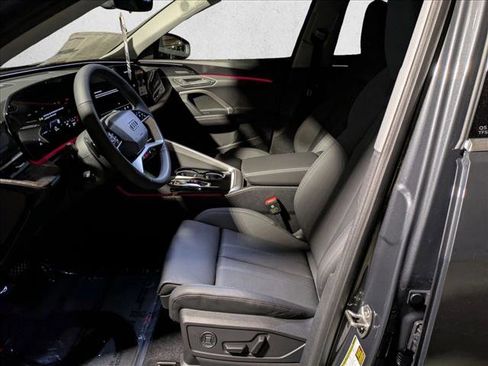 New 2025 Audi Q5 Premium Plus image 4