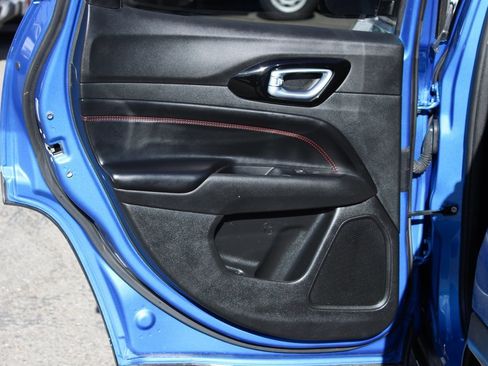 Used 2022 Jeep Compass Trailhawk w/ Trailhawk Convenience Group image 39