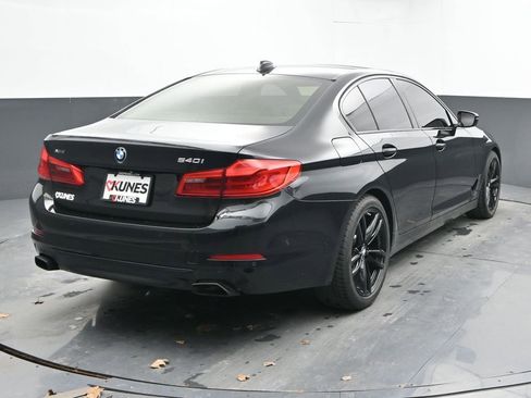 Used 2017 BMW 540i xDrive image 9