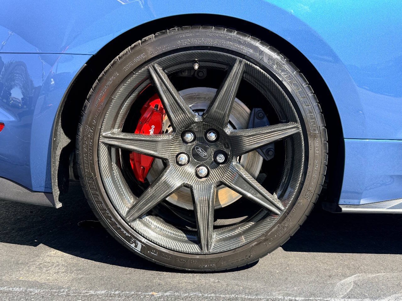 Used 2020 Ford Mustang Shelby GT500 w/ Carbon Fiber Track Pack RWD image 13