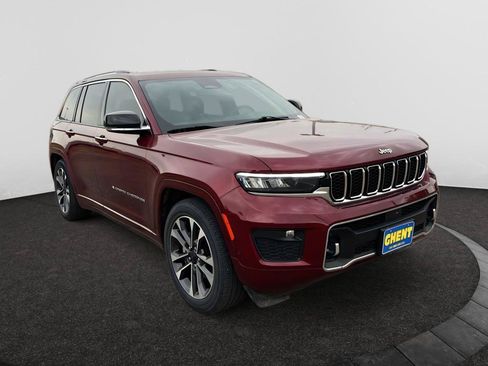 Used 2024 Jeep Grand Cherokee Overland w/ Trailer Tow Package AWD/4WD image 4