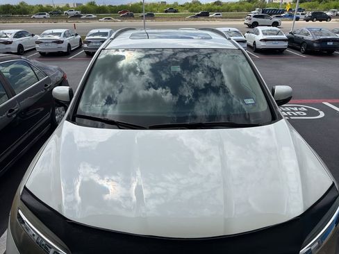 Used 2016 Honda Pilot Touring image 11