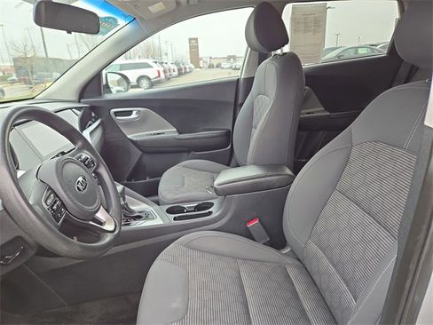 Used 2020 Kia Niro LX image 22