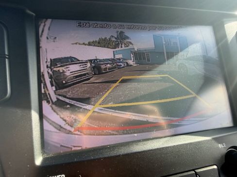 Used 2017 Hyundai Veloster FWD image 26