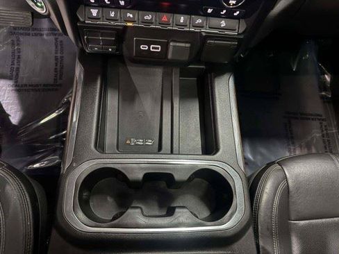 Used 2020 Chevrolet Silverado 2500 High Country w/ Technology Package AWD/4WD image 24