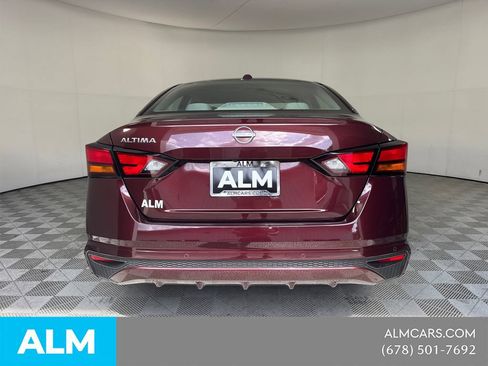 Used 2025 Nissan Altima 2.5 SV FWD image 8