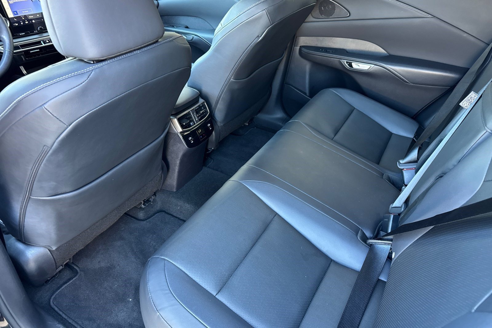Certified 2024 Lexus RX 350 FWD w/ Technology Package image 26