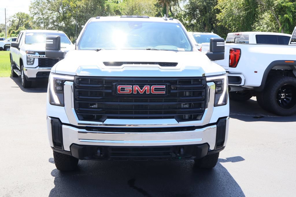 Certified 2024 GMC Sierra 3500 Pro w/ Convenience Package AWD/4WD image 4