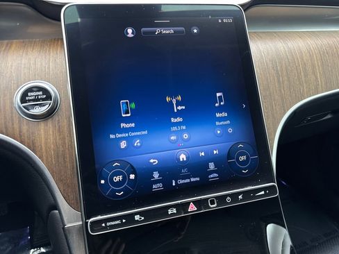 Used 2023 Mercedes-Benz GLC 300 4MATIC image 59