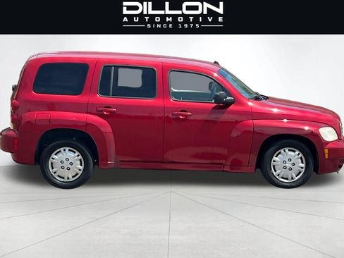 Used 2010 Chevrolet HHR LS FWD image 3