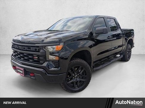 Used 2026 Chevrolet Silverado 1500 Custom Trail Boss w/ LPO, Dark Essentials Package AWD/4WD image 1